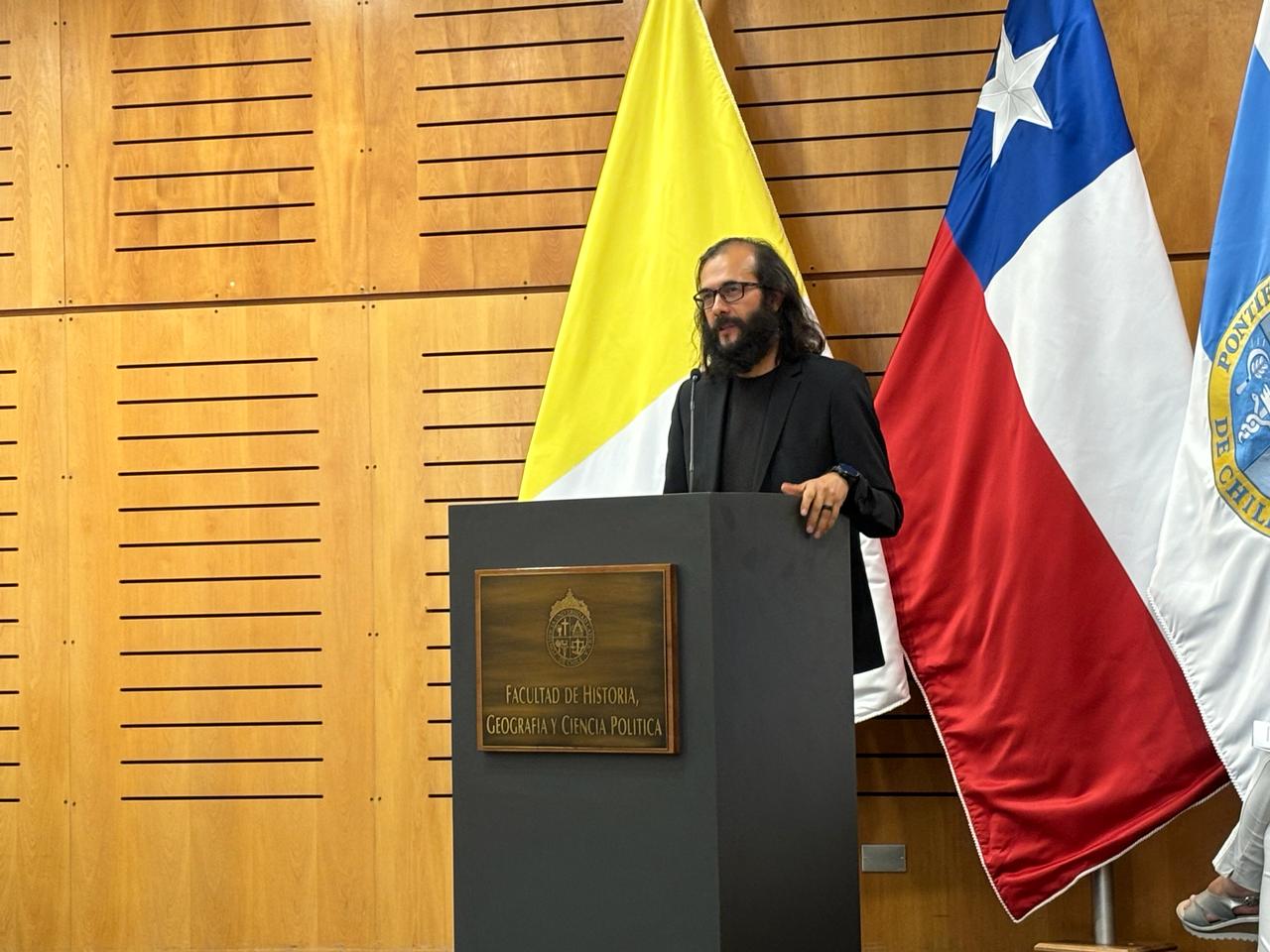 Marcelo Lagos en diplomados Geografía UC